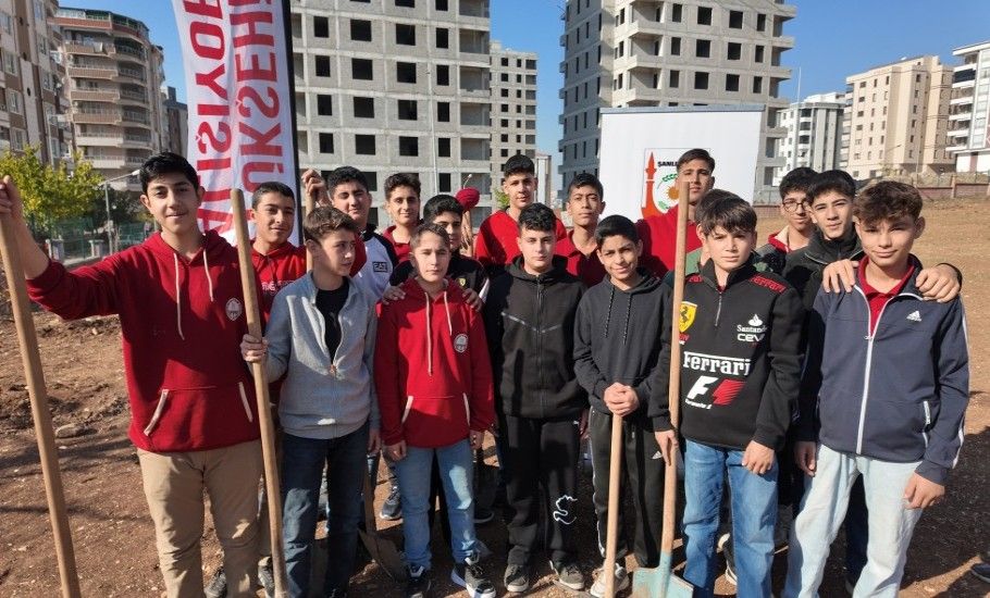 YEŞEREN OKULLAR PROJESİ İLE FİDANLAR TOPRAKLA BULUŞUYOR