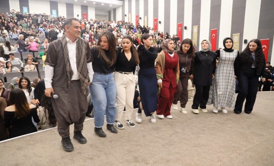 URFA AHENGİ SIRA GECESİ TOPLULUĞU, MUNZUR ÜNİVERSİTESİ’Nİ ŞENLENDİRDİ