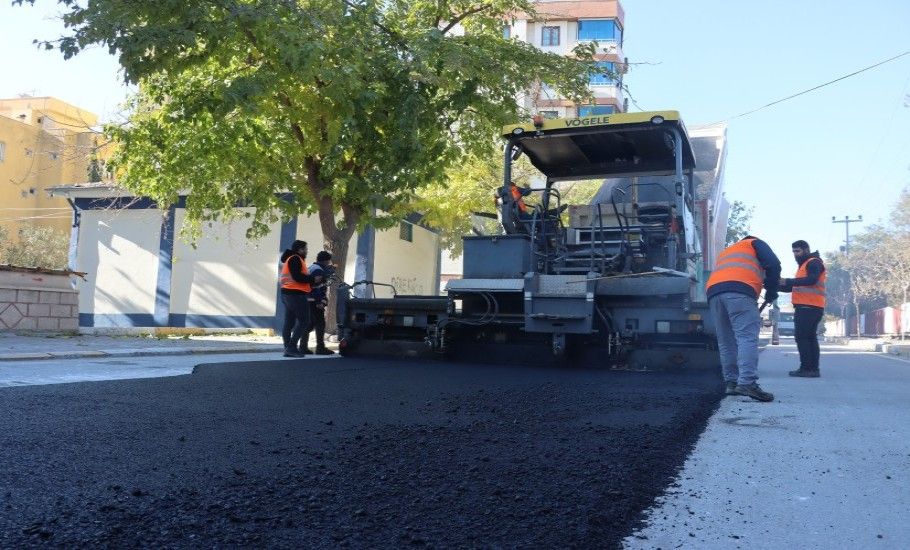 Şanlıurfa Büyükşehir Belediyesi’nden Karaköprü’de Ulaşımı Rahatlatacak Yol Çalışmaları