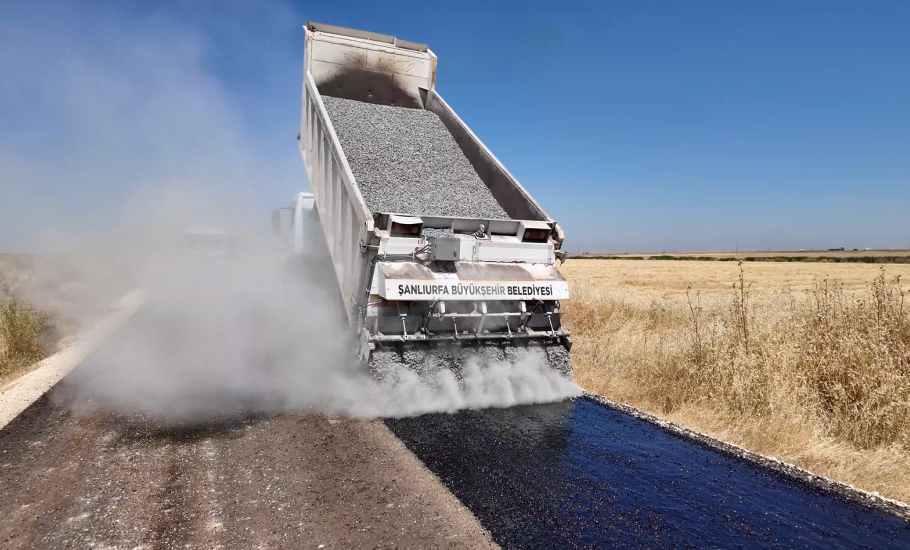 HİLVAN’DA 8,5 KİLOMETRELİK YOL YENİLENDİ