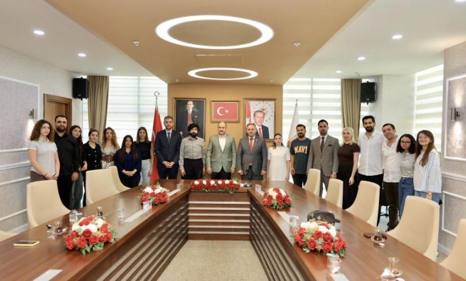 DÜNYA ŞAMPİYONU VOX HUMANIS’TEN BAŞKAN GÜLPINAR’A ZİYARET