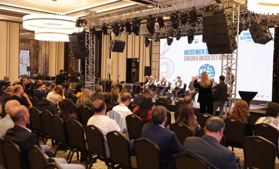 UNESCO MÜZİK BULUŞMASINDA ÂŞIKLAR, ABDALLAR VE DENGBÊJLER SAHNEYE ÇIKTI