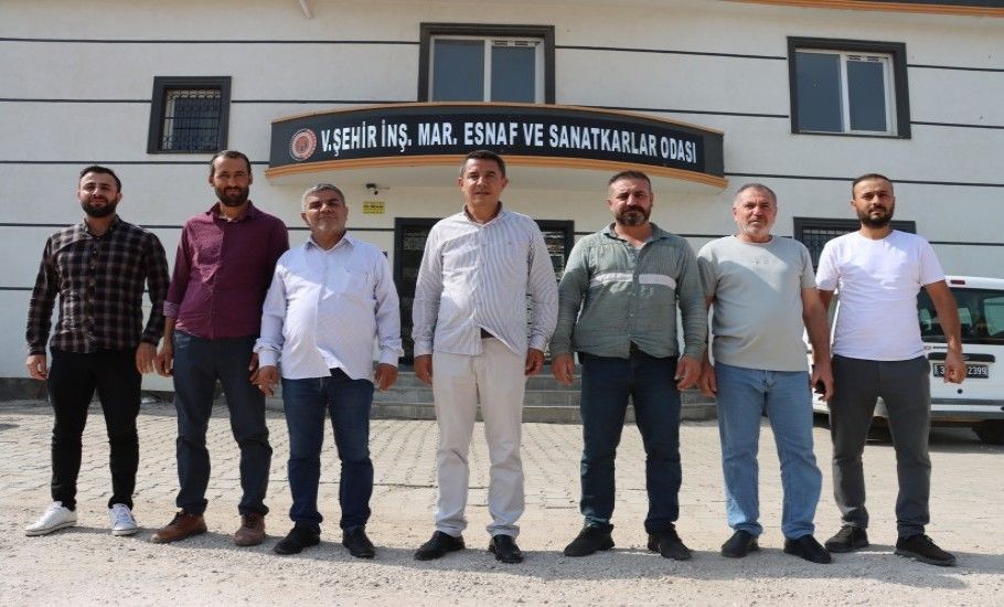 VİRANŞEHİR'DE SICAK ASFALT SEVİNCİ: “DAHA ÖNCE BÖYLE HİZMET GÖRMEDİK"