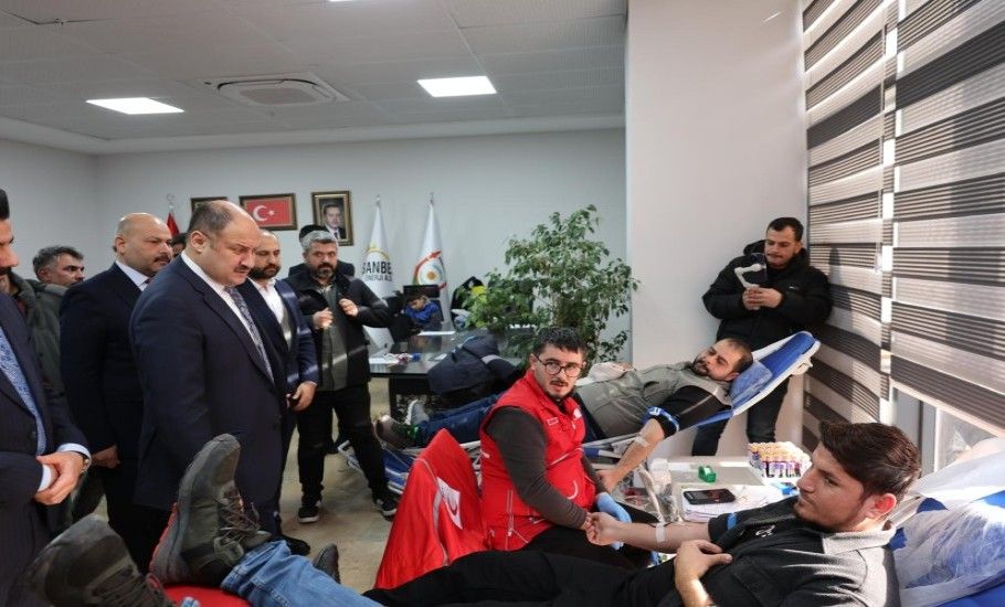 BÜYÜKŞEHİR’DEN ANLAMLI KAN BAĞIŞI KAMPANYASI