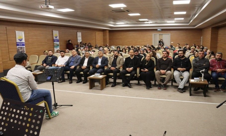 ESENTEPE GENÇLİK MERKEZİNDE ARA TATİL KONSERİ