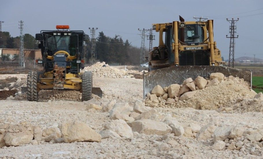 HARRAN–AKÇAKALE GRUP YOLUNDA HUMMALI ÇALIŞMA SÜRÜYOR