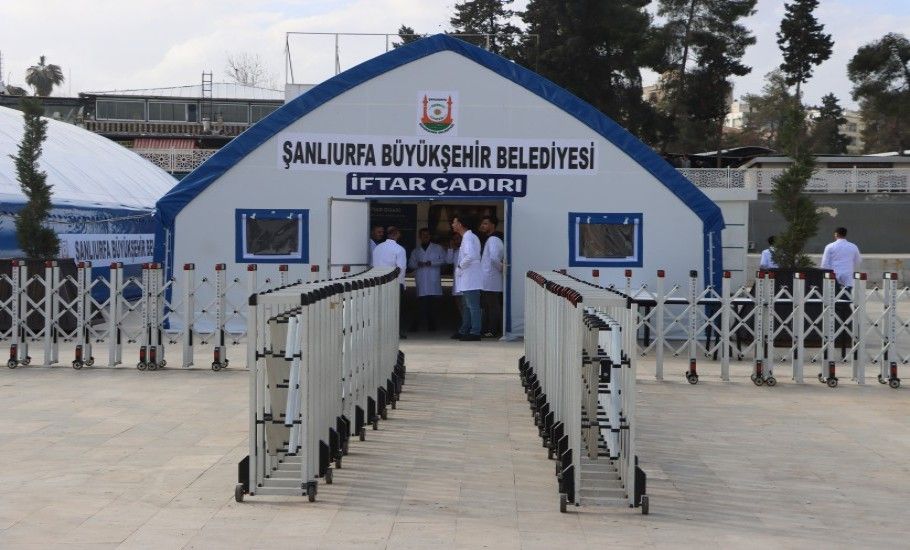 BÜYÜKŞEHİR, RAMAZAN’DA İHTİYAÇ SAHİPLERİNİ YALNIZ BIRAKMIYOR