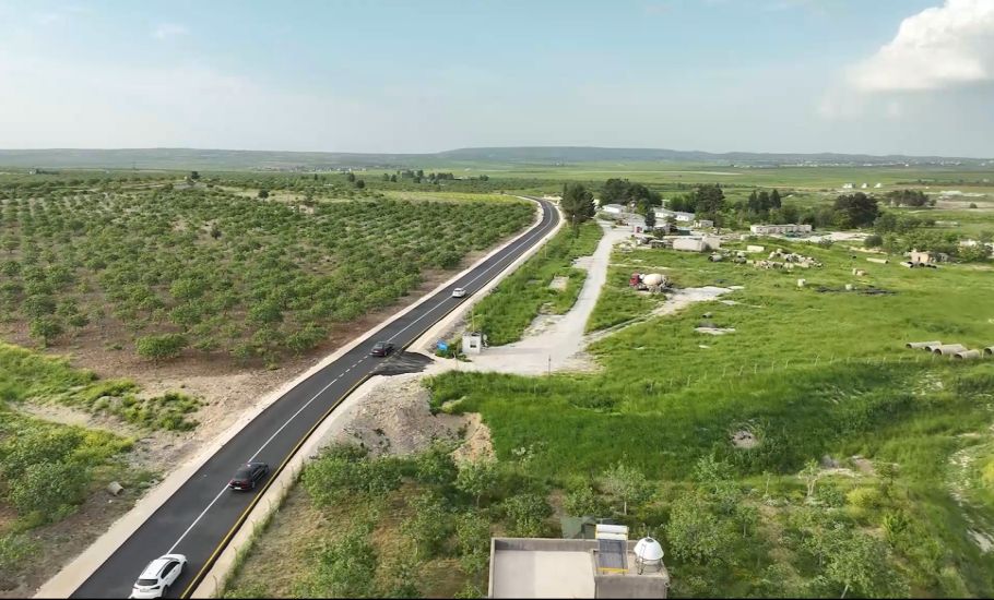 ŞANLIURFA'DA HİLVAN - BOZOVA KARAYOLUNA DİREK BAĞLANTI KURULDU